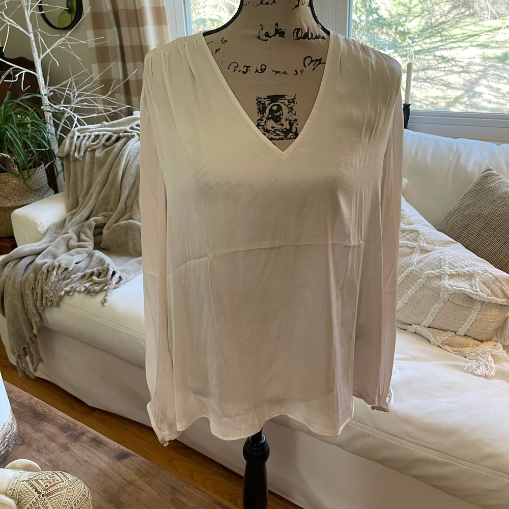 Banana Republic silky blouse